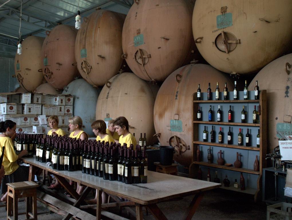 Georgia_-_wine_factory_-_Kindzmarauli